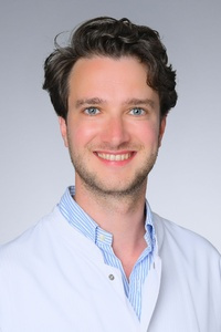 Dr. Joris Demmers